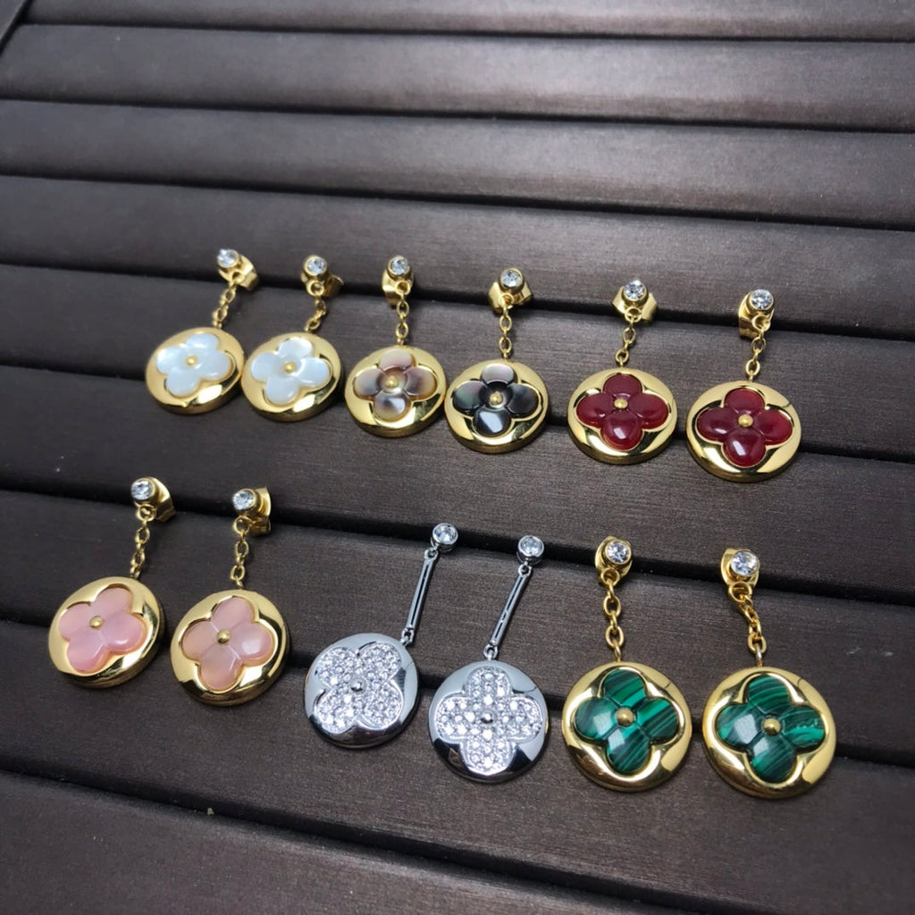 fashion earrings