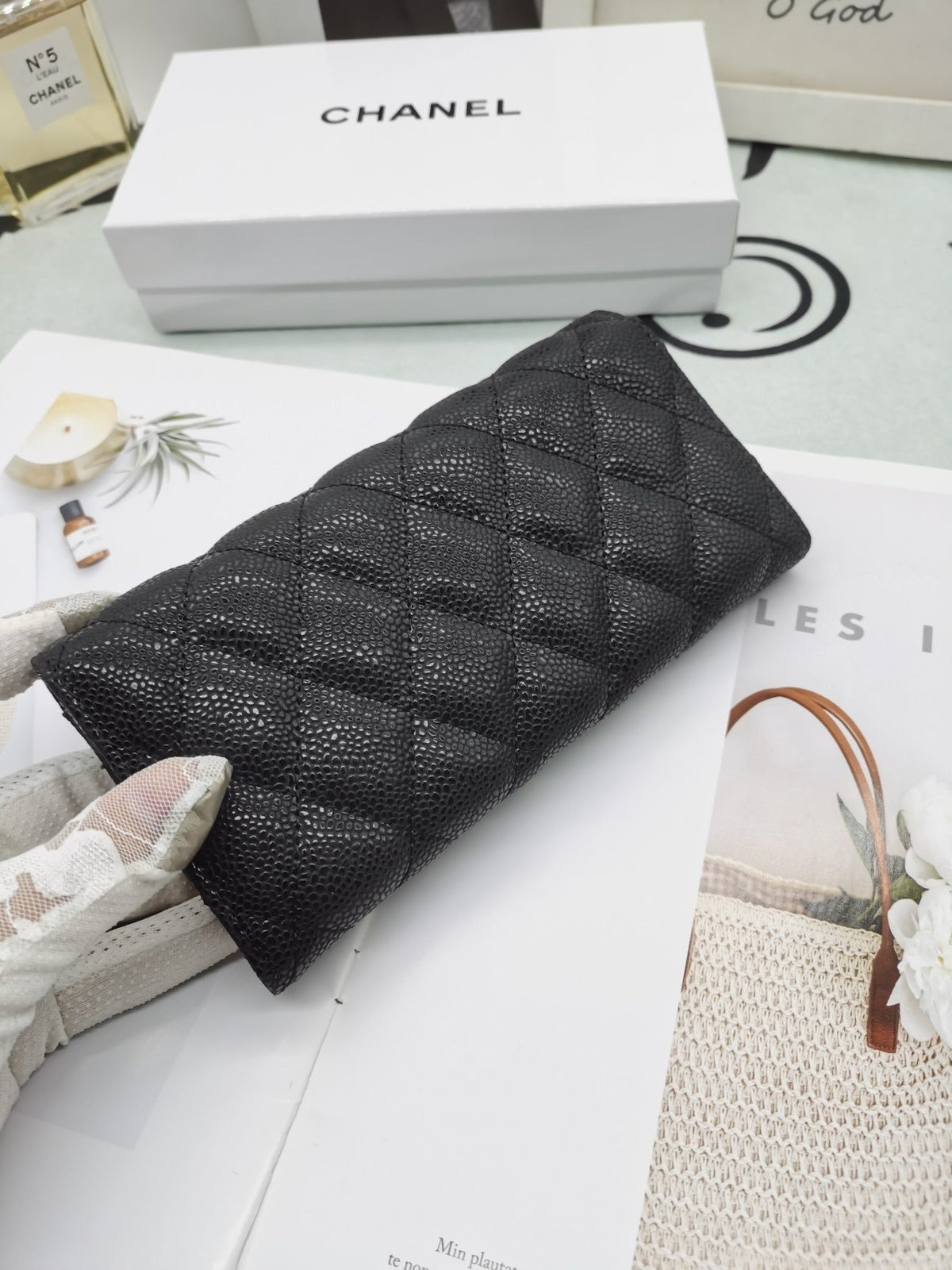 Chanel 19cm