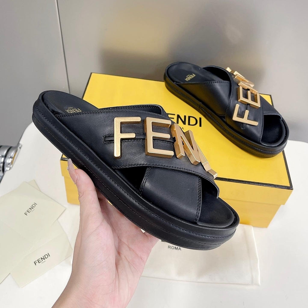 F e n d I slides