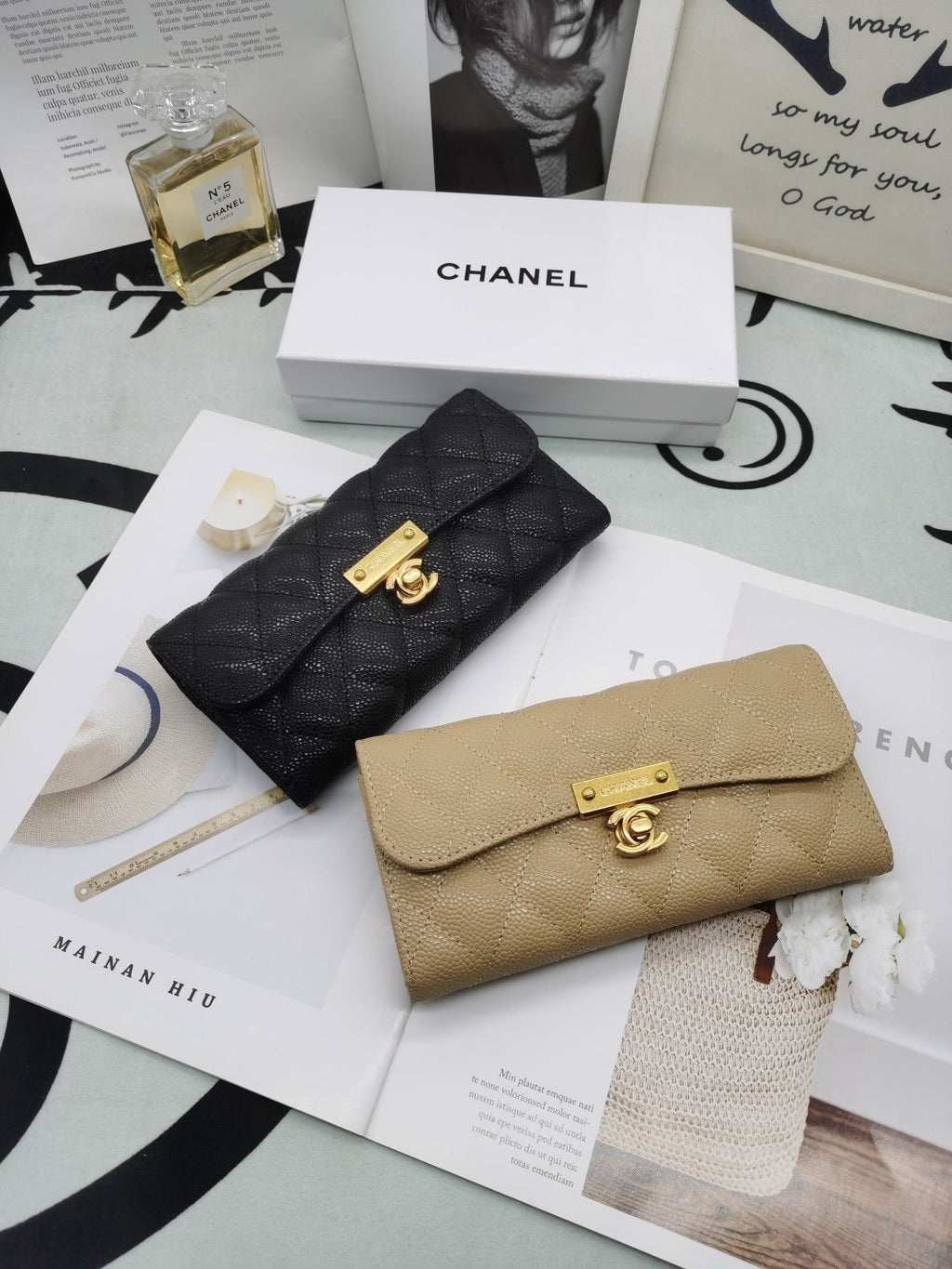 Chanel 19cm